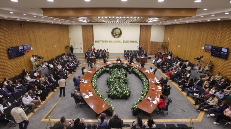 Consejeros del INE desafían designación en Fiscalización por falta de experiencia