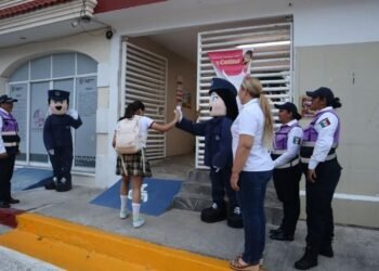 SIN ROBOS NI VANDALISMO: Eficacia en operativos de vigilancia garantiza saldo blanco en escuelas 2 SIN ROBOS NI VANDALISMO: Eficacia en operativos de vigilancia garantiza saldo blanco en escuelas