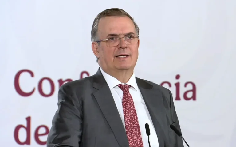 Fiscalización automática sobre Ebrard por alojamiento en embajada de Londres
