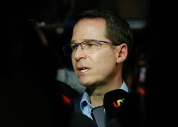 Fractura energética entre Sheinbaum y AMLO por el uso de fracking