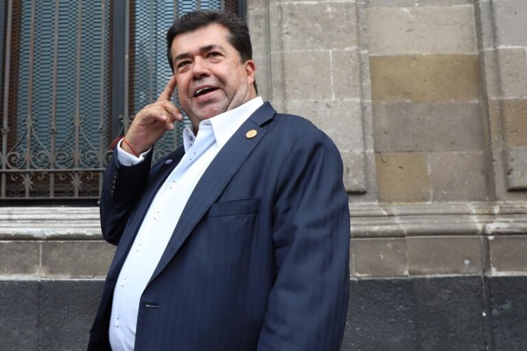 Gilberto Herrera encara extorsión de Pedro Haces por fraude en Querétaro