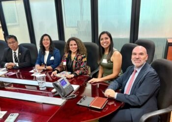 REUNIÓN CON SHCP: Gestiona Marybel Villegas estímulos fiscales para islas de QR