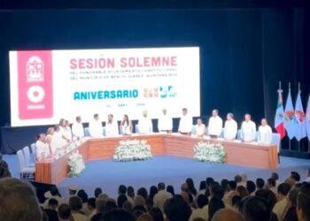 Entregan medalla al mérito ciudadano “Sigfrido Paz Paredes” a Carlos Constandse