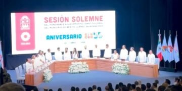 Entregan medalla al mérito ciudadano “Sigfrido Paz Paredes” a Carlos Constandse