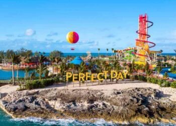 Mahahual enfrenta colapso ecológico por megaproyecto de Royal Caribbean