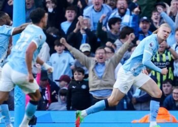 Manchester City acecha el liderato de la Premier League tras vencer al Arsenal