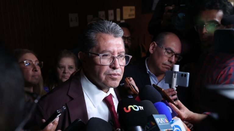 Monreal blinda unidad legislativa y respalda estrategia electoral de Morena