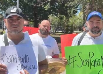 PROTESTA EN PALACIO MUNICIPAL: Exigen padres reformas a la ley de custodia y convivencia en Cancún