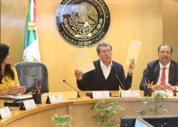 Perfiles vinculados al oficialismo consolidan posiciones en las quintetas definitivas para el INE