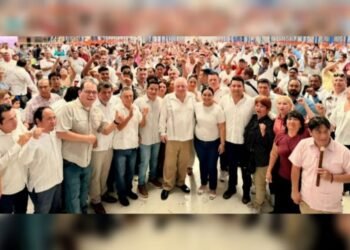 Encabeza “Rafa” Marín masiva reunión en la capital