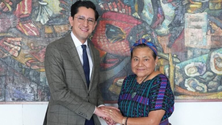 Rigoberta Menchú asume la Alta Consejería para los derechos de las mujeres y comunidades indígenas