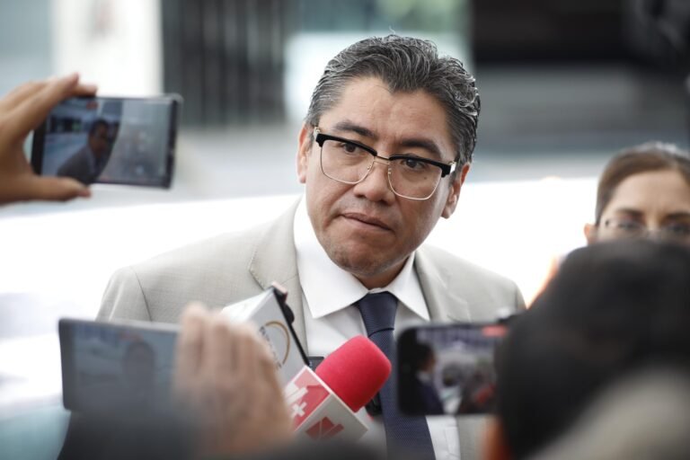 Saúl Monreal mantiene su escaño y condiciona su futuro a las encuestas internas