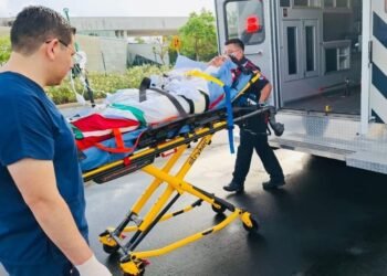 Trasladan vía aérea a joven con quemaduras graves desde QR a la CDMX