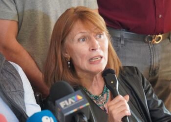 Tatiana Clouthier lidera ruta de Morena por la gubernatura de Nuevo León