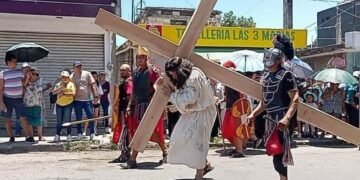 Se preparan católicos para conmemorar el viacrucis