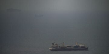 Washington escala represalia contra despliegue de minas navales en Ormuz