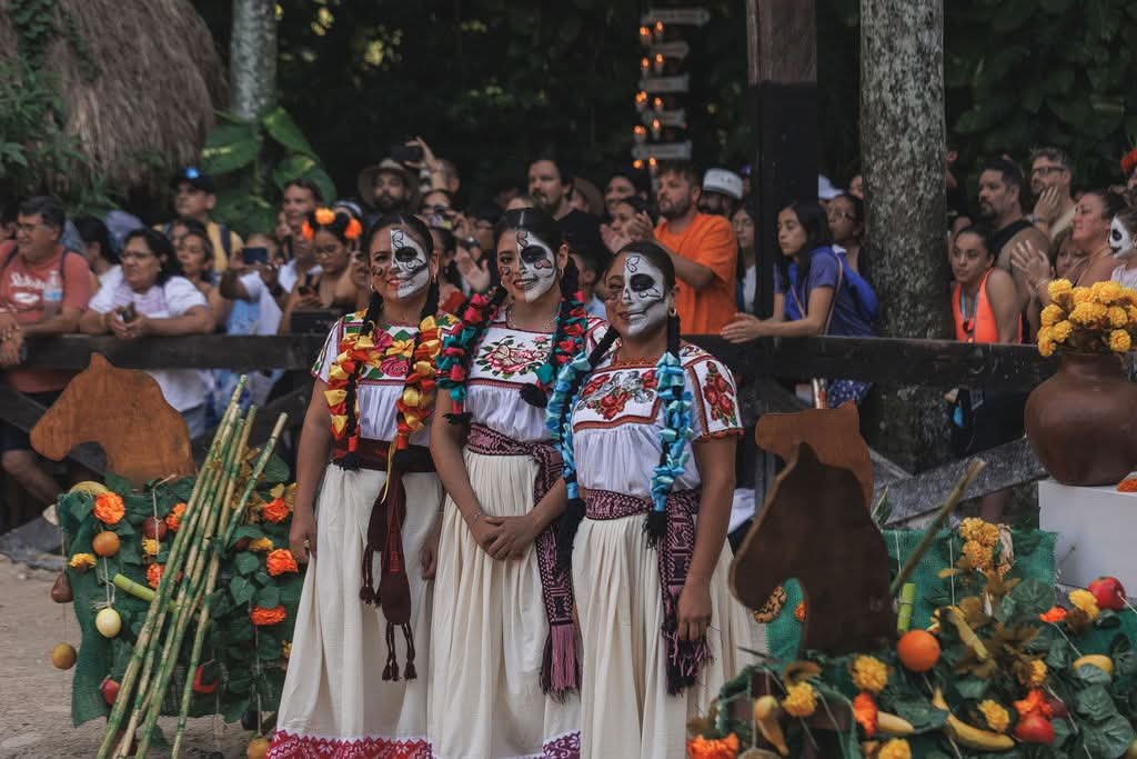 | LA ÚLTIMA PALABRA | Xcaret-maya, el modelo agotado 1 WhatsApp Image 2026 04 04 at 9.21.28 AM