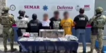 Detienen a 3 personas por extorsión, robo y narcomenudeo en la zona de invasión “Bahía Real”