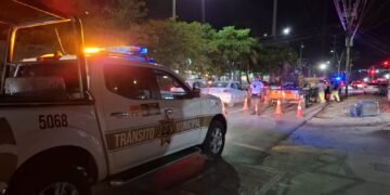 Refuerza Ayuntamiento filtros aleatorios tras operativo nocturno en Cancún