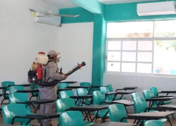 Realizan  jornada de termonebulización en escuelas de Isla Mujeres