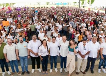 DISPENDIO Y PRIVILEGIOS: Celebra Pablo Bustamante «cumple» en modo de precampaña