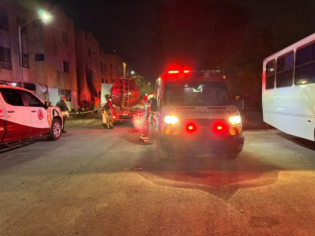 Muere mujer herida en incendio de Paseos del Mar; suman tres víctimas 1 WhatsApp Image 2026 04 14 at 2.10.37 PM