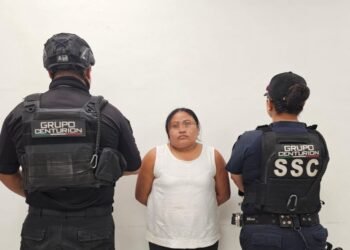 Detienen a mujer con orden de aprehensión por extorsión en Chiquilá
