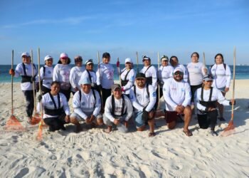 Mantienen playas limpias, ordenadas y certificadas en Isla Mujeres