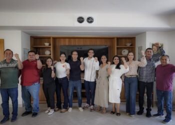 | ALTAVOZ | Uniformidad: Hay fotos que no suman