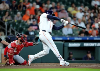 Dónde ver Astros y Rockies definen poderío en el Coors Field