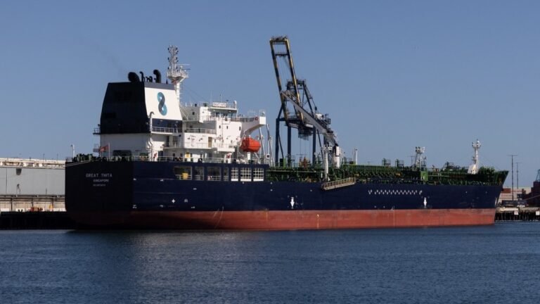 El mercado petrolero se dispara ante el inminente bloqueo naval de Estados Unidos a Irán