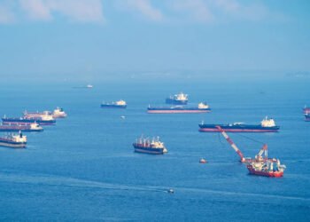 El bloqueo naval total sobre Irán: máxima alerta en el Estrecho de Ormuz 1 El bloqueo naval total sobre Irán: máxima alerta en el Estrecho de Ormuz