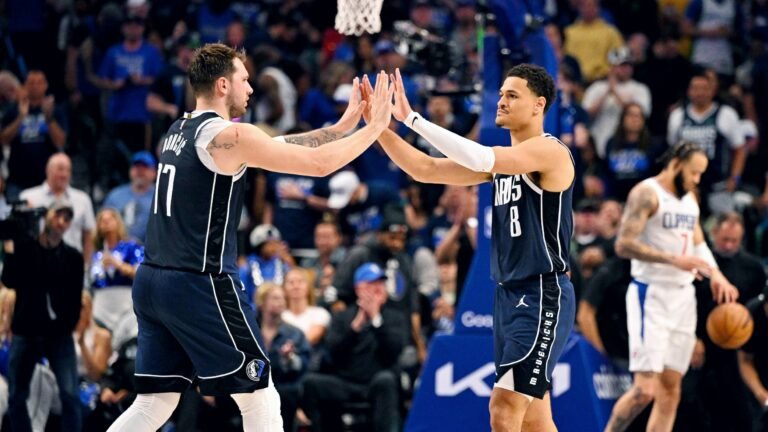 Dónde ver Mavericks vs Clippers: Dallas busca asaltar el Intuit Dome y consolidar su localía en Playoffs