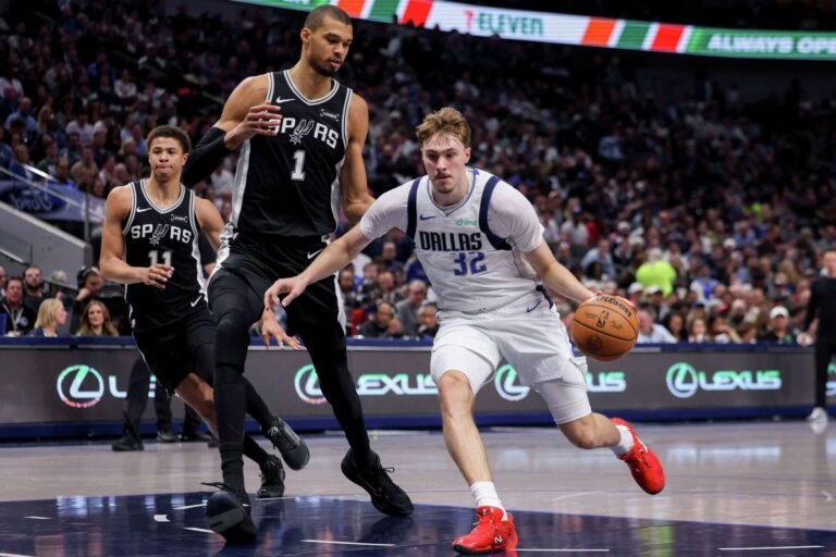 Dónde ver San Antonio Spurs sentenciar el Clásico de Texas ante unos Dallas Mavericks en transición