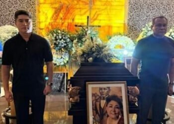 Exgobernadores rinden guardia de honor a Magaly Achach en Cancún 4 Exgobernadores rinden guardia de honor a Magaly Achach en Cancún