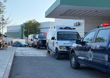 ESTÁ GRAVE: Balean a hombre afuera de la plaza Cancún Mall