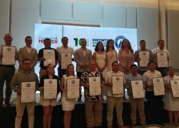 Entregan distintivo a 20 hoteles de QR por ahorro hídrico