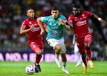 Dónde ver León vs Atlas: Duelo por la Clasificación en el Nou Camp