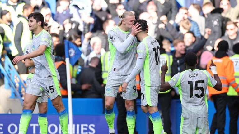 El Manchester City acecha el liderato tras capitalizar el colapso del Arsenal