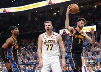 Dónde ver Oklahoma City asaltar el liderato del Oeste ante unos Lakers en jaque 3 Dónde ver Oklahoma City asaltar el liderato del Oeste ante unos Lakers en jaque