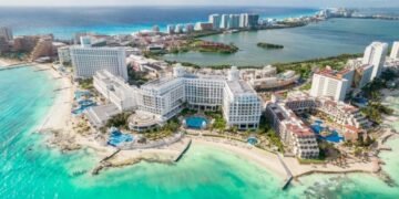 Mejora Quintana Roo su calificación crediticia y fortalece finanzas públicas