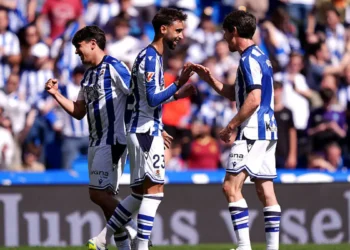 Alineaciones de Real Sociedad vs Deportivo Alavés: Dónde ver el derbi vasco