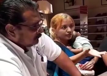 AGRESIÓN EN NEGOCIO: Señalan a presunto taxista por golpear a empleada en Playa del Carmen