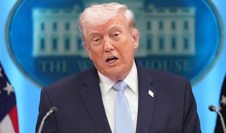 Trump advierte aranceles del 50% a China ante posible apoyo militar a Irán