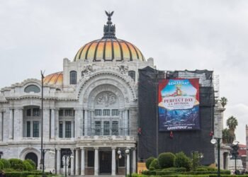 | ROMPEOLAS | Perfect Day: ¿El Dragon Mart de la 4T?