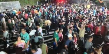 CHICHÉN ITZÁ: Artesanos logran acuerdo con INAH y Gobierno de Yucatán después de tensas negociaciones