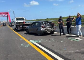 CHOQUE POR ALCANCE: Nuevo accidente vehicular en Puente Nichupté