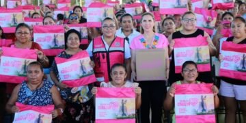 Respalda Atenea a madres de familia con Programa “Isleña de Corazón”