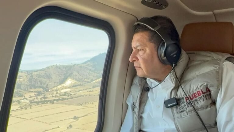 Armenta oculta bitácoras de vuelo tras reserva de información estratégica