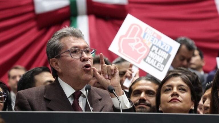 Bancada de Morena y Claudia Sheinbaum evalúan agenda legislativa en Palacio